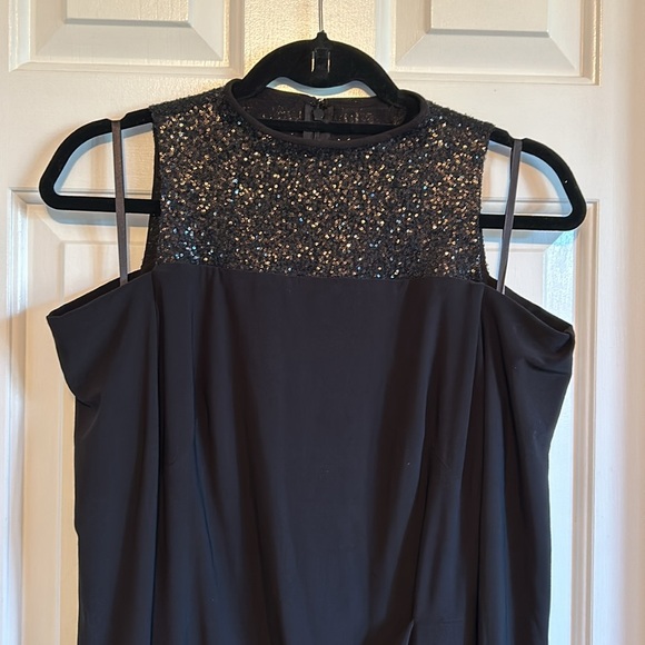 ✨🎄✨LAUREN RALPH LAUREN COLD SHOULDER LBD COCKTAIL DRESS Size 4 - Picture 12 of 12